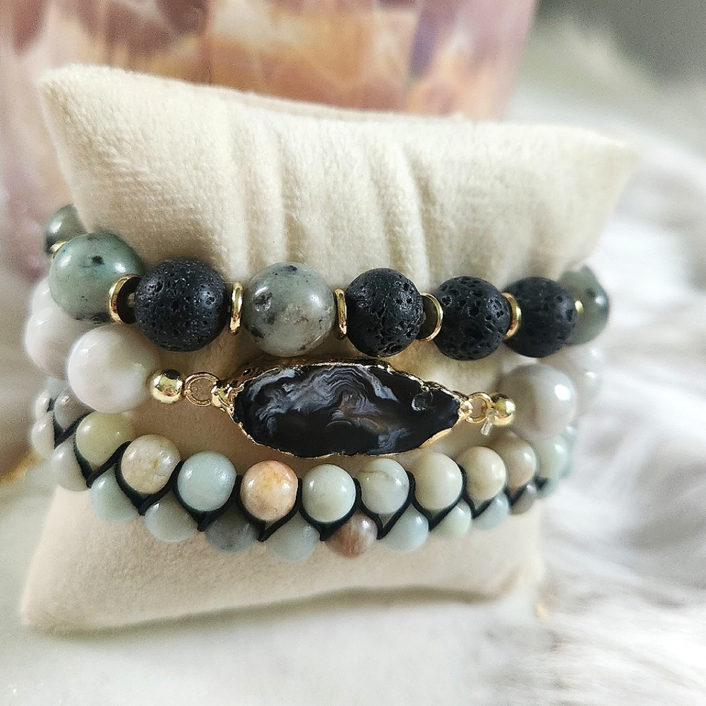 NWT Ryze Natural Stone Geode, Amazonite, & Kiwi Stone Staxx Bracelets - Set of 3